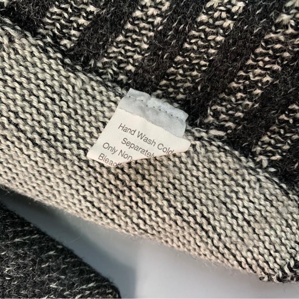 Cabi Patchwork Circle Wool Open Shawl Soft Knit S… - image 7